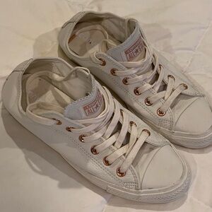 Y2K Converse Leather Shoes Womens Solid White Leather Converse Sneakers Size 9